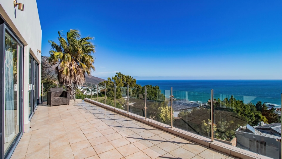 To Let 4 Bedroom Property for Rent in Camps Bay Western Cape